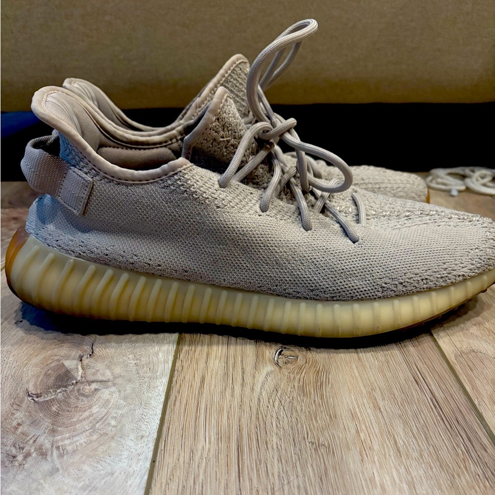 Yeezy mens size 12 sesame color